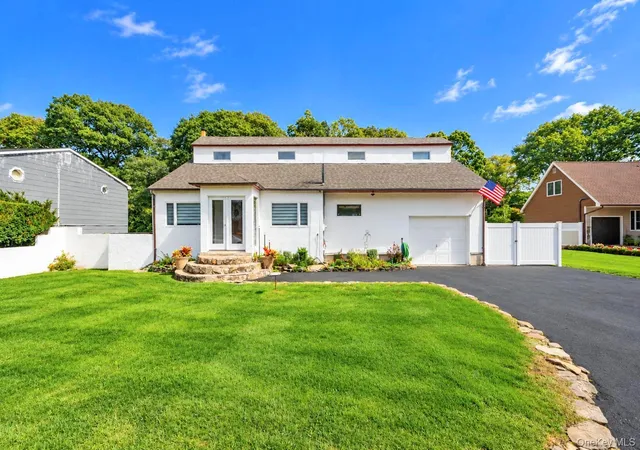 Photo 2 of Single family home for sale at 1219 Coates Ave, Islip, NY 11741 | MLS# 1059241 | Listing updated on 2026-10-07