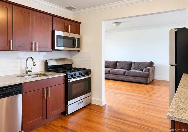 Photo 2 of Condo for sale at 150 30 71 Avenue #5H, New York, NY 11367 | MLS# 1059255 | Listing updated on 2026-10-08