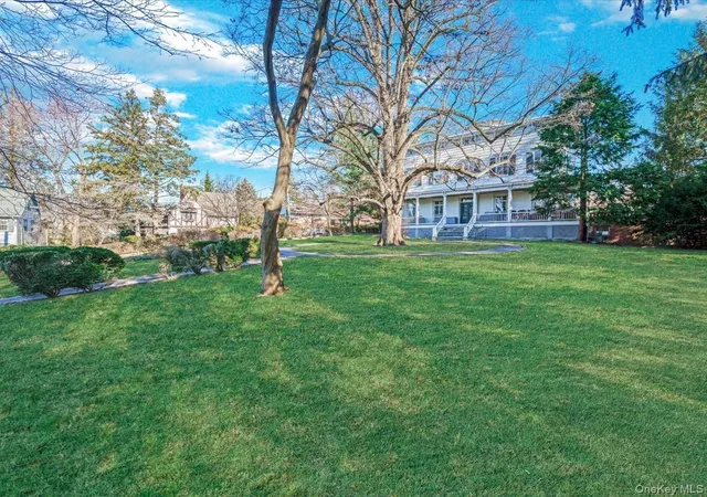 Photo 3 of Mansion for sale at 29 Center Dr, New York, NY 11363 | MLS# 1059256 | Listing updated on 2026-10-08
