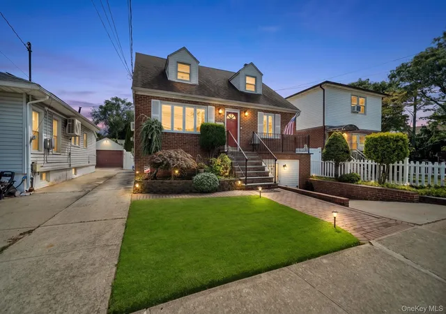 Photo 3 of Multi family home for sale at 262 08 86th Avenue, Floral Park, NY 11001 | MLS# 1059287 | Listing updated on 2026-10-08