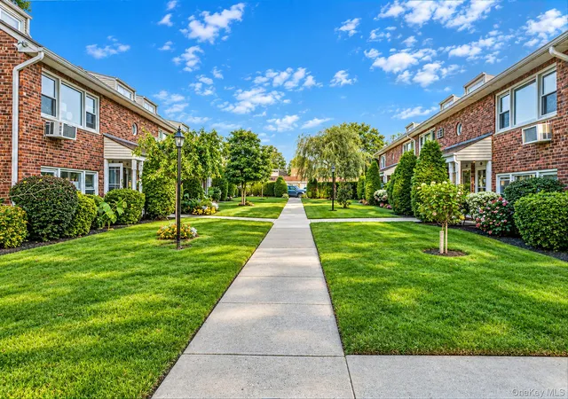 Listing Photo 2 - Condo for sale in building located at 1600 Grand Ave, Hempstead, NY 11550 - Unit #P4