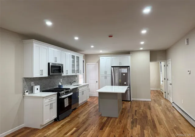 Photo 2 of Single family home for sale at 389 Warwick St, New York, NY 11207 | MLS# 1059322 | Listing updated on 2026-10-07