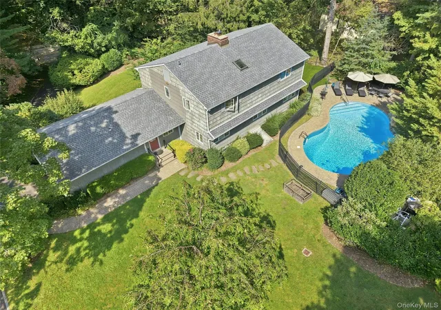 Photo 1 of Single family home for sale at 214 Norwood Ave, Northport, NY 11768 | MLS# 1059326 | Listing updated on 2026-10-08