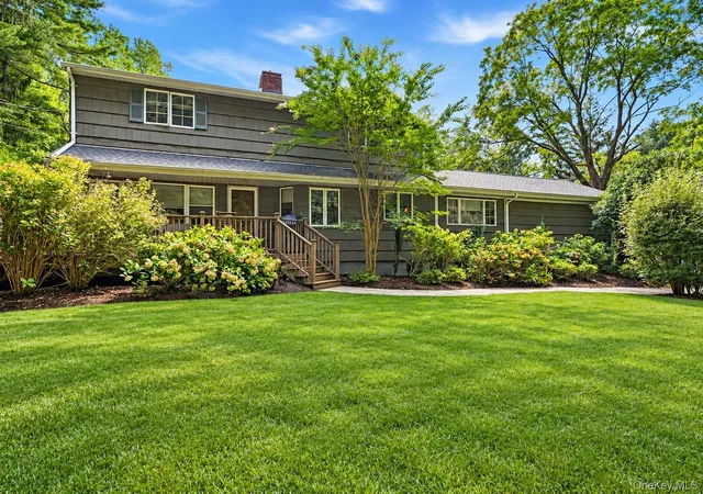 Photo 3 of Single family home for sale at 214 Norwood Ave, Northport, NY 11768 | MLS# 1059326 | Listing updated on 2026-10-08