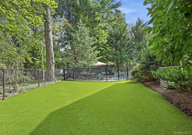 Photo 3 of Single family home for sale at 214 Norwood Ave, Northport, NY 11768 | MLS# 1059326 | Listing updated on 2026-10-08