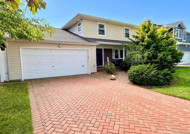 Photo 1 of Single family home for sale at 112 Ivy Ln, Hempstead, NY 11561 | MLS# 1059333 | Listing updated on 2026-10-10