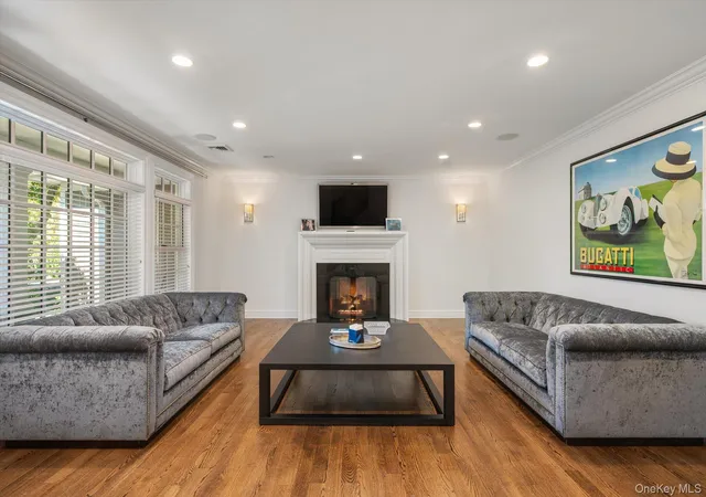 Photo 3 of Single family home for sale at 15 Haddington Dr, North Hempstead, NY 11568 | MLS# 1059338 | Listing updated on 2026-10-15
