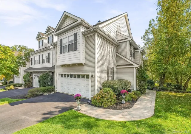 Photo 1 of Condo for sale at 15 Country Clb Dr, Middletown, NY 10940 | MLS# 1059340 | Listing updated on 2026-10-09