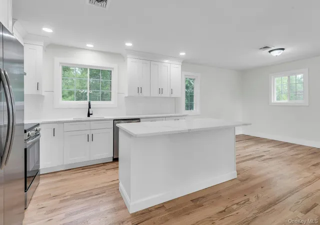 Photo 2 of Single family home for sale at 64 Skylark Dr, Islip, NY 11742 | MLS# 1059357 | Listing updated on 2026-10-07