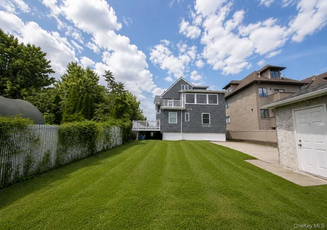 Listing Photo 5 - Condo for sale in building located at 5434 Amboy Rd, New York, NY 10312