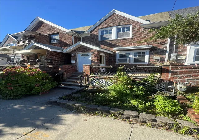 Single family home for sale at 331 Beach 91st St, New York, NY 11693 | MLS# 1059402