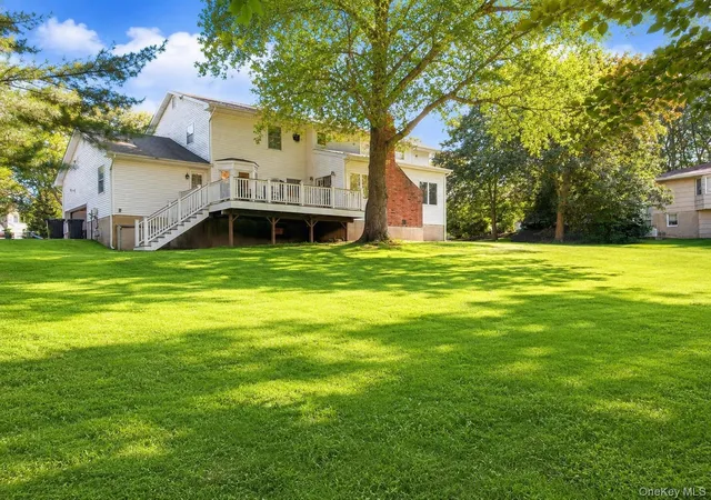 Photo 2 of Single family home for sale at 26 Beaumont Dr, Clarkstown, NY 10956 | MLS# 1059409 | Listing updated on 2026-10-07