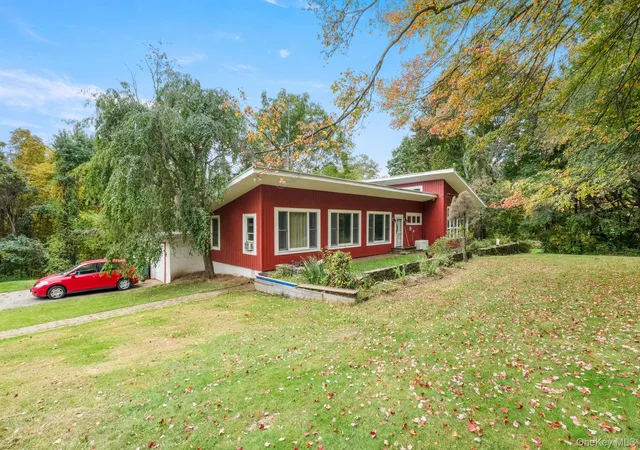 Photo 3 of Single family home for sale at 21 Meads Ln, Stormville, NY 12582 | MLS# 1059447 | Listing updated on 2026-10-07