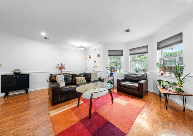 Photo 3 of Condo for sale at 3 Victorian Ln, Brookhaven, NY 11763 | MLS# 1059458 | Listing updated on 2026-10-08