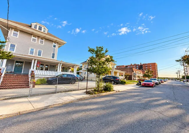 Photo 2 of Condo for sale at 164 Beach 122nd St #2B, New York, NY 11694 | MLS# 1059475 | Listing updated on 2026-10-07