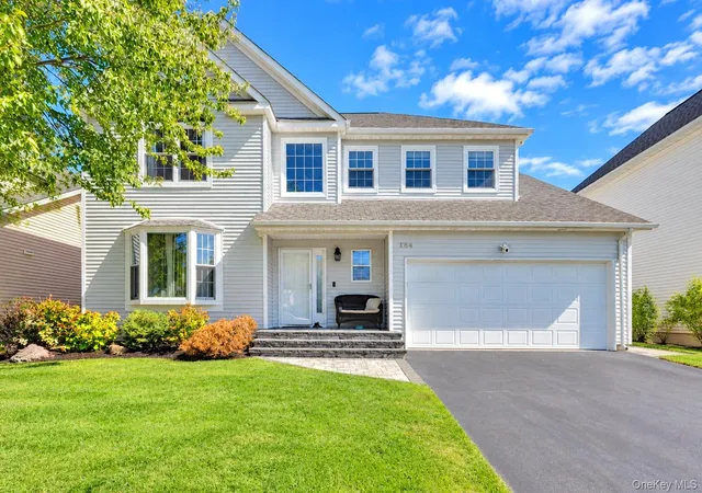 Photo 1 of Single family home for sale at 184 Cranberry Ct, Huntington, NY 11747 | MLS# 1059505 | Listing updated on 2026-10-07