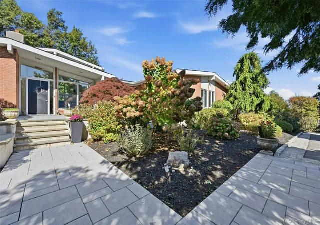 Photo 1 of Single family home for sale at 17 Terra Mar Dr, Huntington, NY 11743 | MLS# 1059512 | Listing updated on 2026-10-27