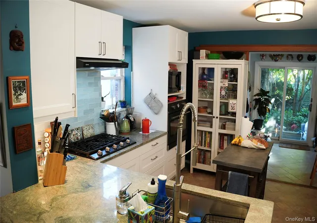 Photo 3 of Single family home for sale at 6362 84th Place, New York, NY 11379 | MLS# 1059515 | Listing updated on 2026-10-07