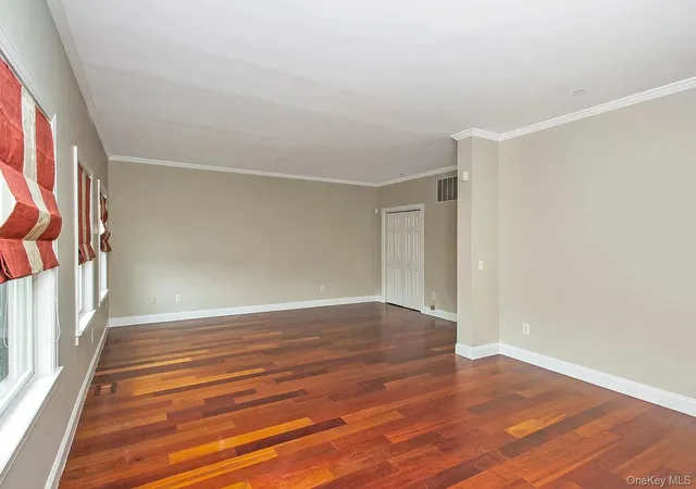 Photo 4 of Condo for sale at 278 Church St, White Plains, NY 10603 | MLS# 1059532 | Listing updated on 2026-10-07