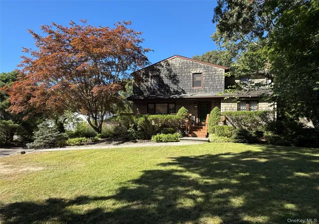 Single family home for sale at 17 Gull Dip Rd, Brookhaven, NY 11961 | MLS# 1059537