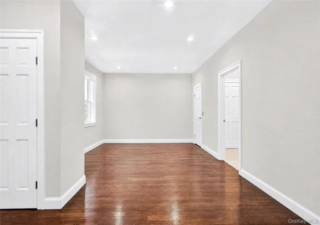 Photo 3 of Single family home for sale at 51 Bayview Ave, North Hempstead, NY 11021 | MLS# 1059545 | Listing updated on 2026-10-09