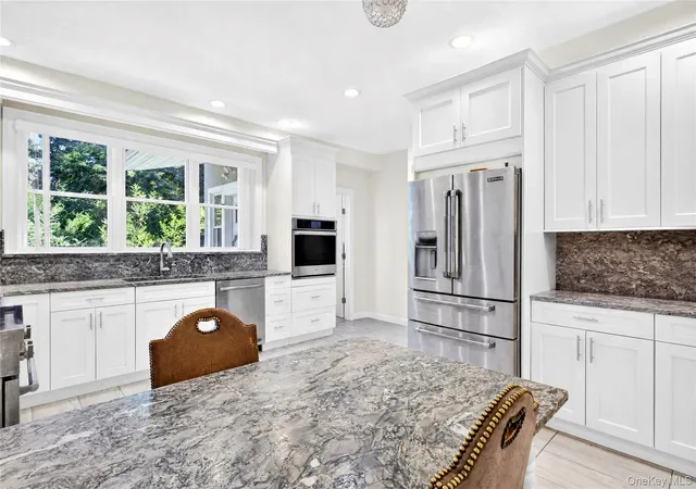 Photo 4 of Single family home for sale at 51 Bayview Ave, North Hempstead, NY 11021 | MLS# 1059545 | Listing updated on 2026-10-09