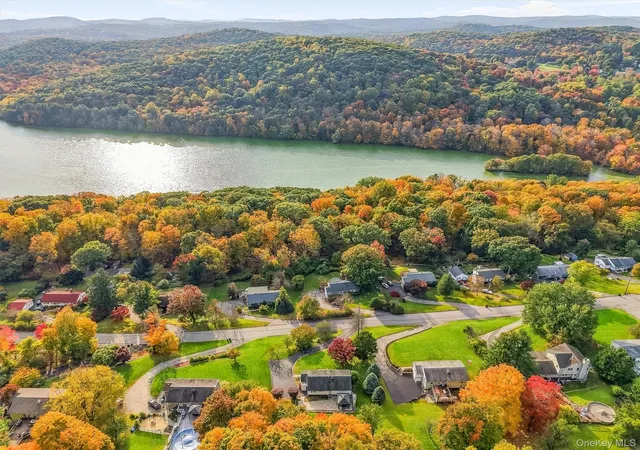 Photo 1 of Single family home for sale at 43 Lakeview Rd, Carmel, NY 10512 | MLS# 1059561 | Listing updated on 2026-10-25