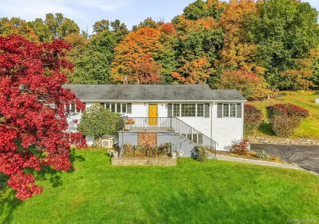Photo 2 of Single family home for sale at 43 Lakeview Rd, Carmel, NY 10512 | MLS# 1059561 | Listing updated on 2026-10-25