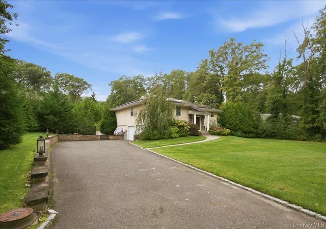 Photo 3 of Single family home for sale at 20 Beaumont Dr, Huntington, NY 11747 | MLS# 1059572 | Listing updated on 2026-10-08