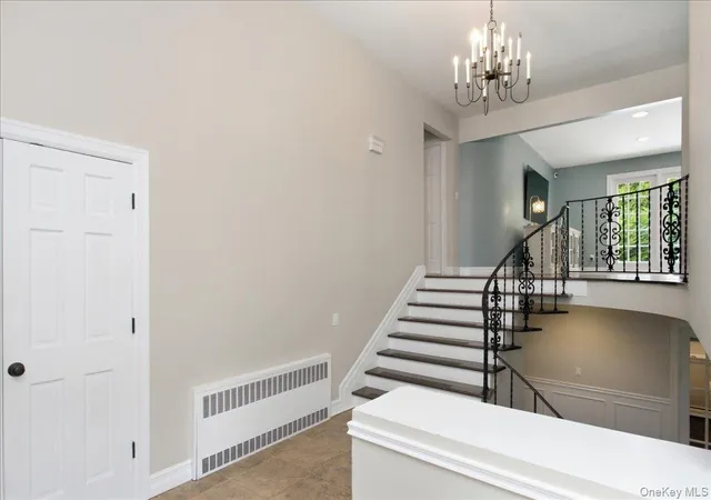 Photo 4 of Single family home for sale at 20 Beaumont Dr, Huntington, NY 11747 | MLS# 1059572 | Listing updated on 2026-10-08