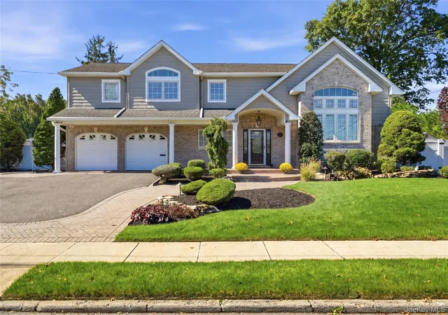 Single family home for sale at 72 Wenwood Dr, Oyster Bay, NY 11762 | MLS# 1059580
