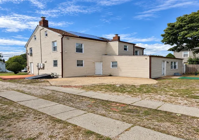 Photo 2 of Single family home for sale at 2521 Grand Ave, Hempstead, NY 11510 | MLS# 1059581 | Listing updated on 2026-10-07