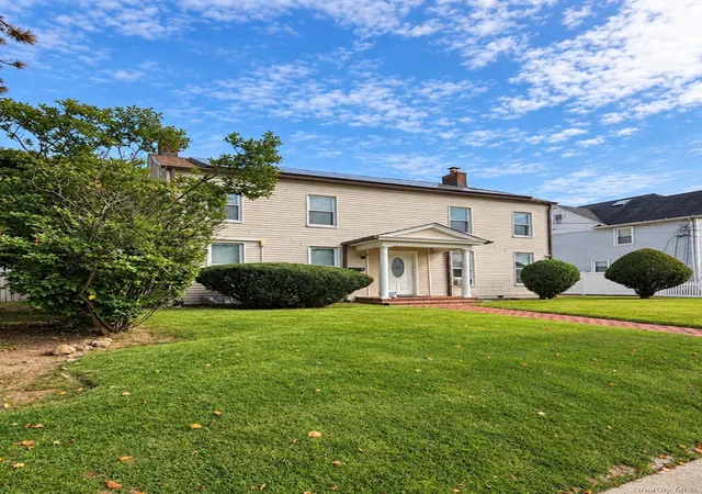 Photo 4 of Single family home for sale at 2521 Grand Ave, Hempstead, NY 11510 | MLS# 1059581 | Listing updated on 2026-10-07