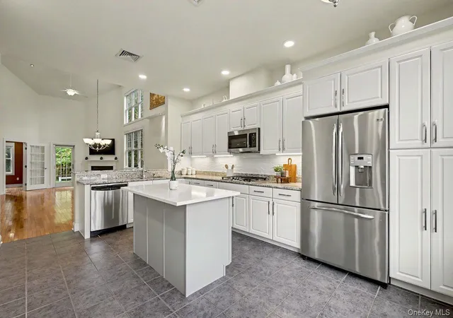 Photo 4 of Condo for sale at 2329 Depeyster Dr, Yorktown, NY 10567 | MLS# 1059584 | Listing updated on 2026-10-24