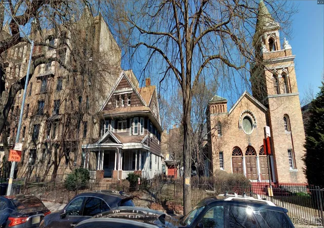 Photo 2 of Single family home for sale at 155 Lincoln Rd, New York, NY 11225 | MLS# 1059590 | Listing updated on 2026-10-08