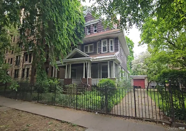 Photo 3 of Single family home for sale at 155 Lincoln Rd, New York, NY 11225 | MLS# 1059590 | Listing updated on 2026-10-08