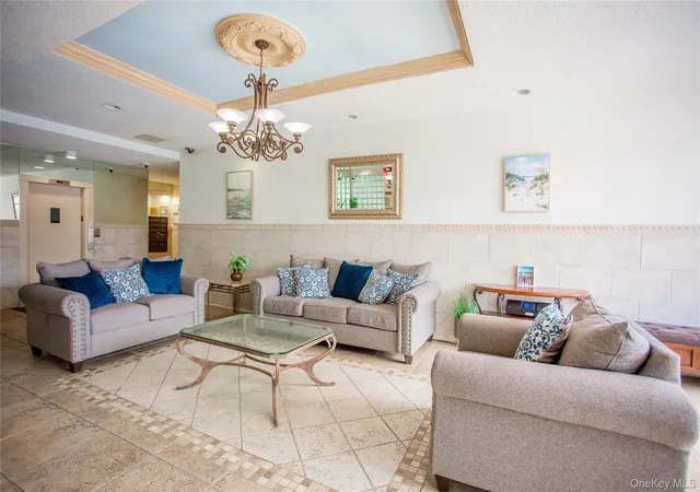 Listing Photo 4 - Condo for sale in building located at 333 Broadway, Long Beach, NY 14904 - Unit #4G