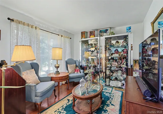 Photo 4 of Single family home for sale at 12 Stark Ct, Clarkstown, NY 10956 | MLS# 1059707 | Listing updated on 2026-10-08
