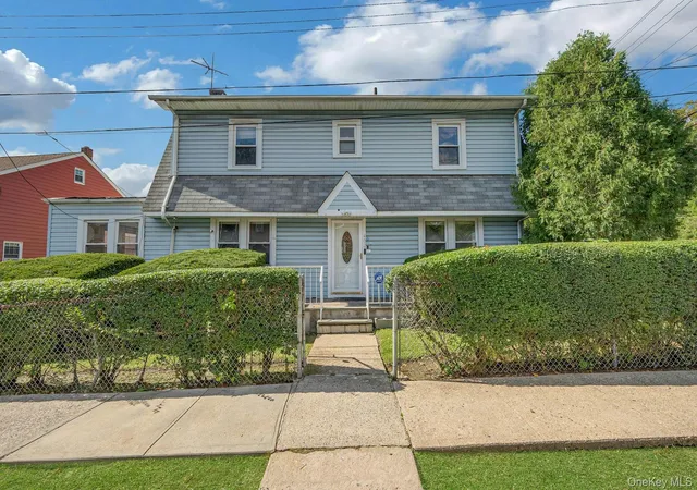 Photo 1 of Single family home for sale at 402 Hancock Ave, Mount Vernon, NY 10553 | MLS# 1059711 | Listing updated on 2026-10-08
