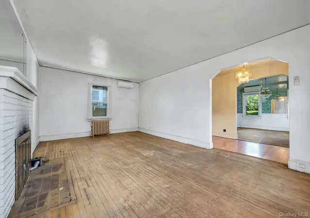 Photo 4 of Single family home for sale at 402 Hancock Ave, Mount Vernon, NY 10553 | MLS# 1059711 | Listing updated on 2026-10-09