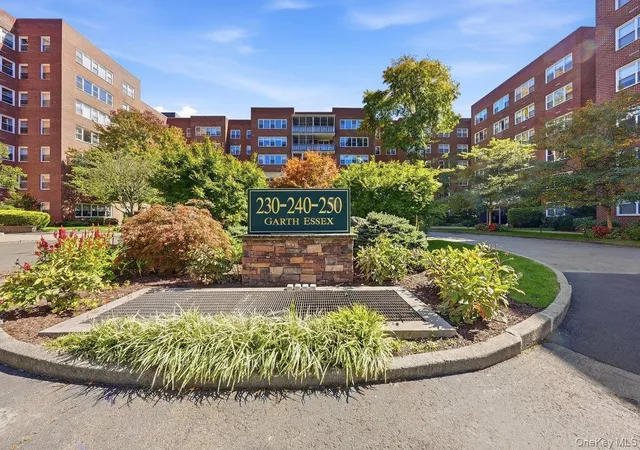 Listing Photo 1 - Condo for sale in building located at 250 Garth Rd, Eastchester, NY 10583 - Unit #5B3