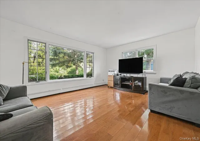 Photo 3 of Single family home for sale at 132 Commonwealth Dr, Babylon, NY 11798 | MLS# 1059731 | Listing updated on 2026-10-08