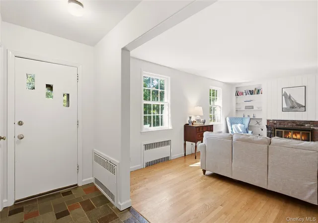 Photo 3 of Single family home for sale at 11 Pennington Dr, Huntington, NY 11743 | MLS# 1059738 | Listing updated on 2026-10-09