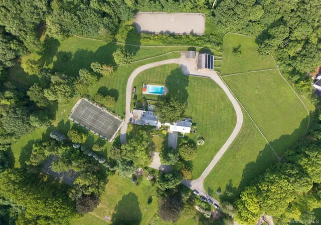 Photo 3 of Mansion for sale at 160 Couch Rd, Patterson, NY 12563 | MLS# 1059740 | Listing updated on 2026-10-08