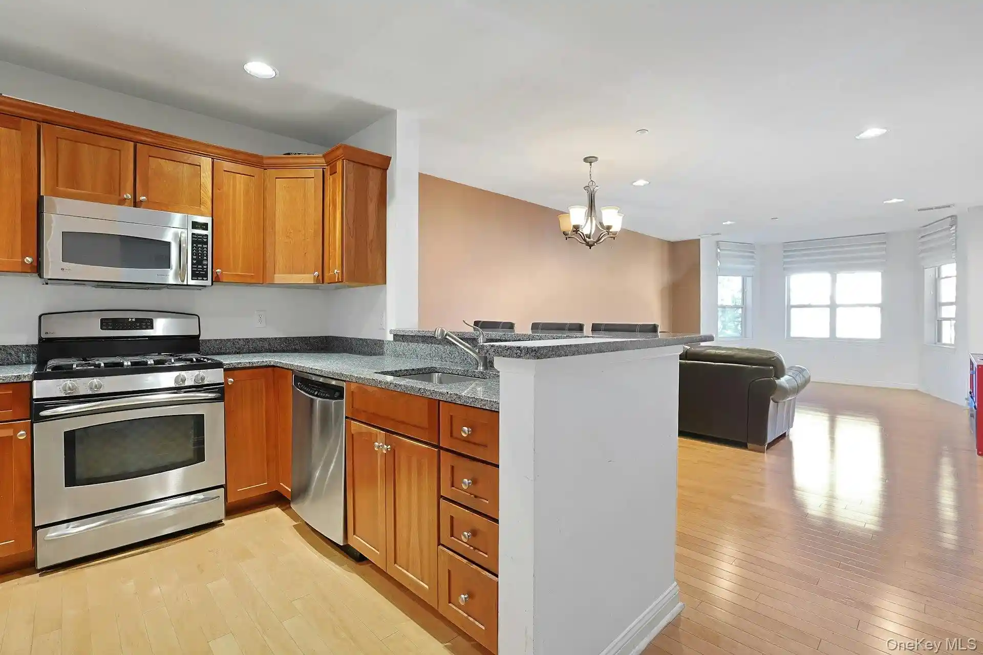 Listing Photo 2 - Condo for sale in 3306 Leeward Dr located at 3306 Leeward Dr, Haverstraw, NY 10927 - Unit 3306 Leeward Dr