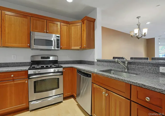 Photo 3 of Condo for sale at 3306 Leeward Dr, Haverstraw, NY 10927 | MLS# 1059754 | Listing updated on 2026-10-21
