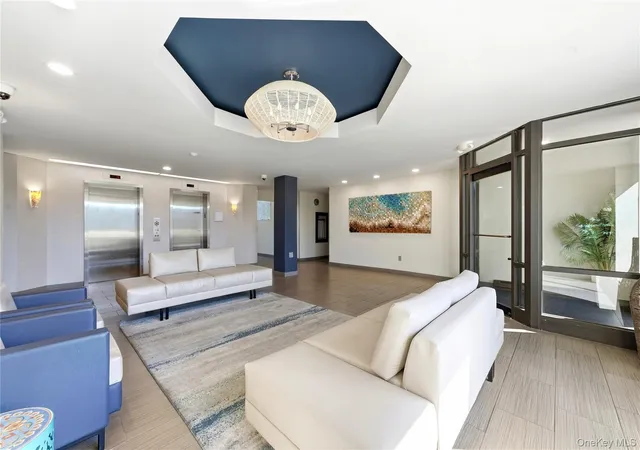 Photo 4 of Condo for sale at 100 W Broadway #6Q, Long Beach, NY 11561 | MLS# 1059800 | Listing updated on 2026-10-08