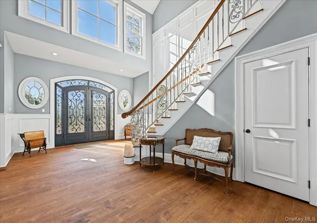 Photo 3 of Single family home for sale at 1 Hunters Way, Saint James, NY 11780 | MLS# 1059832 | Listing updated on 2026-10-09