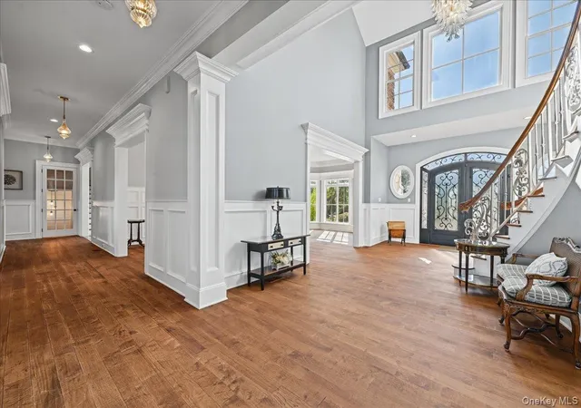 Photo 4 of Single family home for sale at 1 Hunters Way, Saint James, NY 11780 | MLS# 1059832 | Listing updated on 2026-10-09