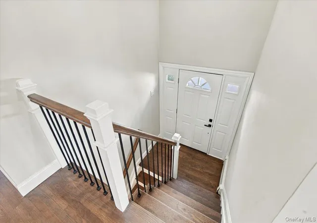 Photo 2 of Single family home for sale at 9 John St, Bethpage, NY 11714 | MLS# 1059847 | Listing updated on 2026-10-08